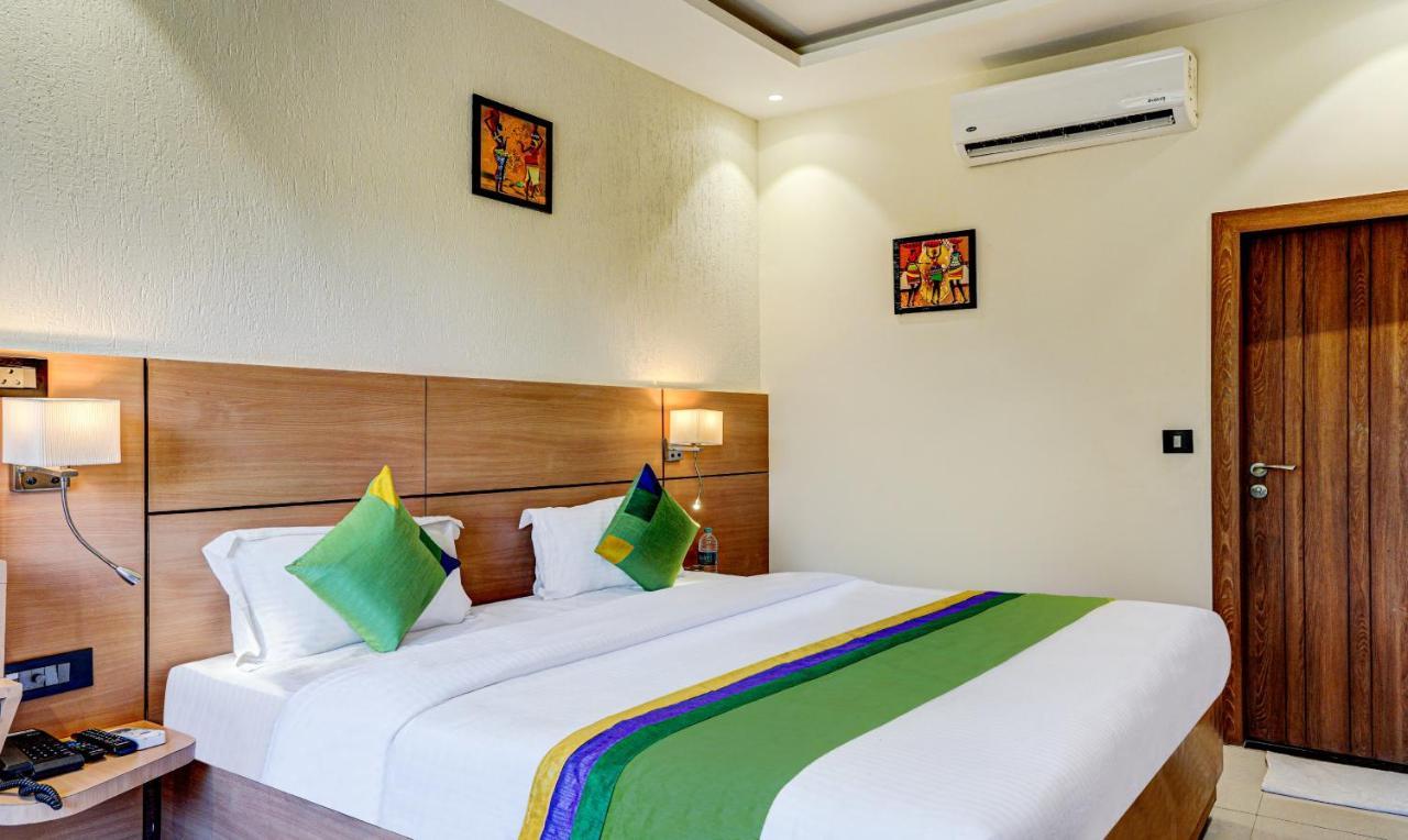 Hotel Sun Grand Dehradun Dış mekan fotoğraf